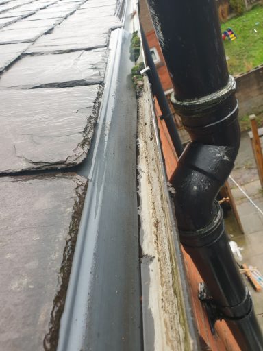 gutter cleaning gutter cleaning