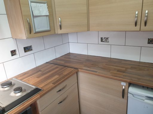 Kitchen tile installation Kitchen tile installation